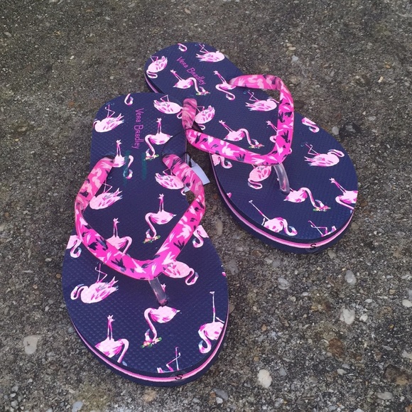 Vera Bradley - Picture 2 of 6